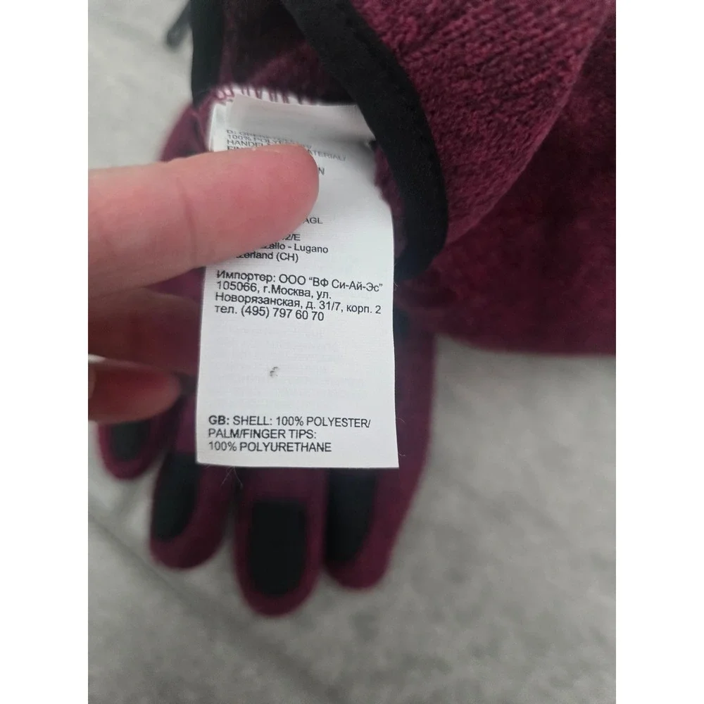 The North Face Women Fleece Knit Gloves Burgundy Medium Touchscreen Compatible‎